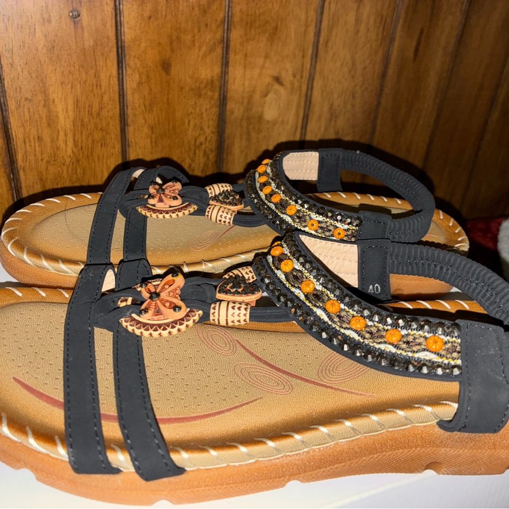 Stylish Black and Orange Women's Flats